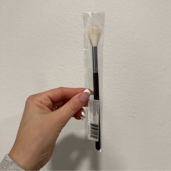 Morphe Other - Morphe M510 Pro Round Blender Brush